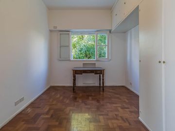 4 ambientes con balcón en Flores Norte/ Villa Gral. Mitre
