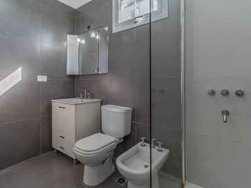 4 ambientes con balcón en Flores Norte/ Villa Gral. Mitre
