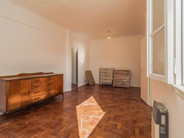 4 ambientes con balcón en Flores Norte/ Villa Gral. Mitre