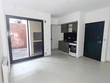 Venta de departamento a Estrenar con Patio y Asador en General Paz