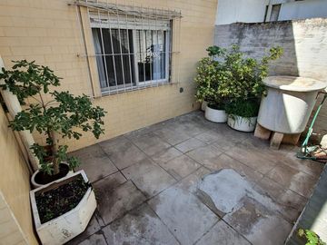 PH en Venta 2 dorm c/ patio- Entrega y cuotas