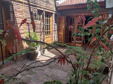 ALQUILER Casa  5 AMBIENTES   Centro de Lujan