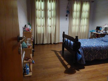 ALQUILER Casa  5 AMBIENTES   Centro de Lujan