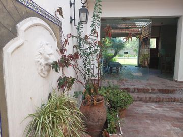 ALQUILER Casa  5 AMBIENTES   Centro de Lujan
