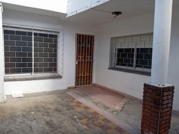 Casa PH en venta 4 ambientes- Villa Ballester