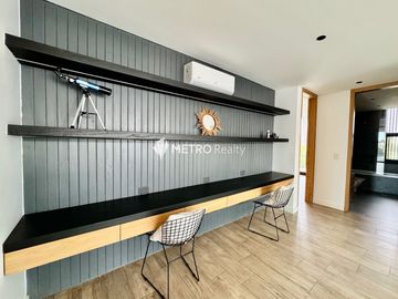 Casa Amoblada en Alquiler  con 4 habitaciones a la Laguna en Barbarita Tigre