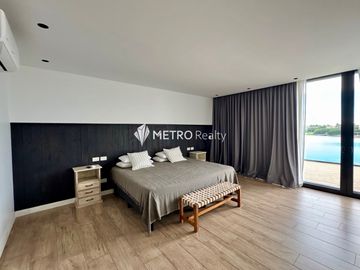 Casa Amoblada en Alquiler  con 4 habitaciones a la Laguna en Barbarita Tigre