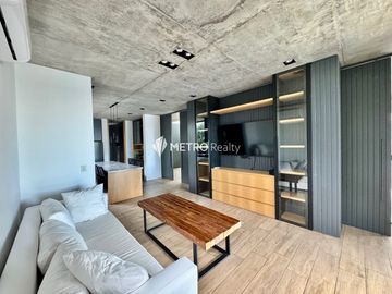Casa Amoblada en Alquiler  con 4 habitaciones a la Laguna en Barbarita Tigre