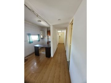 Departamento 5 Ambientes en Venta en Morón centro.