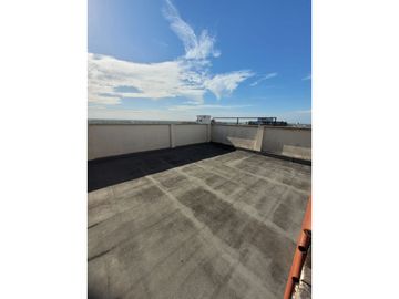 Departamento 5 Ambientes en Venta en Morón centro.