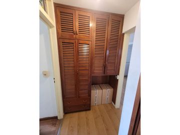 Departamento 5 Ambientes en Venta en Morón centro.