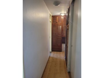 Departamento 5 Ambientes en Venta en Morón centro.