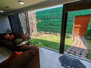 En Venta ¡La casa ideal para tu familia en la Col. Militar Marte, CDMX!  CC