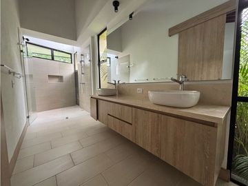 Venta Casa Campestre en la vía Armenia a Tebaida Quindio COD: 8620282