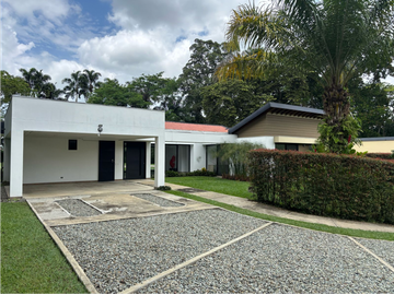 Venta Casa Campestre en la vía Armenia a Tebaida Quindio COD: 8620282