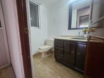 VENTA DE CASA, EN BOSQUES DEL LAGO, ESTADO DE MÉXICO