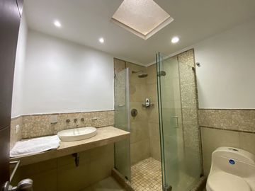 Vendo Casa Externa En Barrio La Flora.