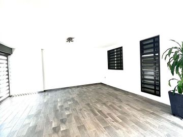 Casa en venta en Cerradas de Anáhuac, Sector Contemporáneo
