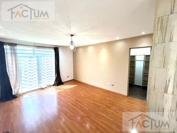 Casa en venta en Cerradas de Anáhuac, Sector Contemporáneo