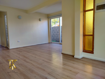 Casa nueva en venta, a pasos de la autopista.