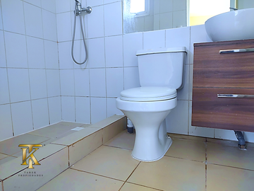 Casa nueva en venta, a pasos de la autopista.