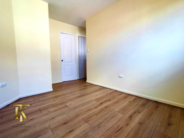 Casa nueva en venta, a pasos de la autopista.