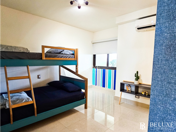 VENDO APARTAMENTO DE PLAYA EN CASAMAR, PH PERLAMAR (P)