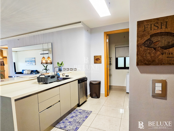 VENDO APARTAMENTO DE PLAYA EN CASAMAR, PH PERLAMAR (P)