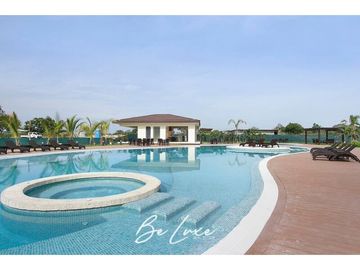 VENDO APARTAMENTO DE PLAYA EN CASAMAR, PH PERLAMAR (P)