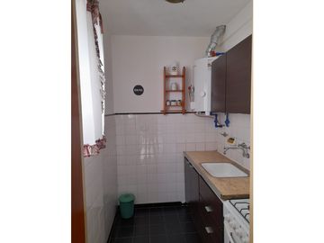DEPARTAMENTO UN AMBIENTE 1/2  PLAZA MITRE.