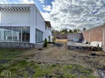 TERRENO CON CASA EN VENTA SECTOR SAN ANTONIO DE PADUA