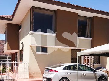 SE VENDE CASA ESQUINERA DE OFERTA