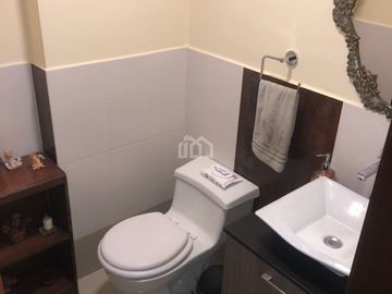 DEPARTAMENTO DUPLEX DE VENTA SECTOR LAS ACACIAS RIOBAMBA