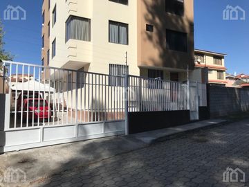 DEPARTAMENTO DUPLEX DE VENTA SECTOR LAS ACACIAS RIOBAMBA