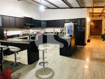 SE VENDE TERRENO CON CASA EN RIOBAMBA SECTOR QUINTUL