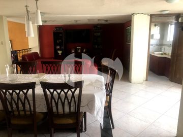 SE VENDE CASA  SECTOR QUINDELOMA