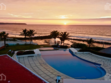 CASA DE VENTA EN CIUDAD DEL MAR MANTA