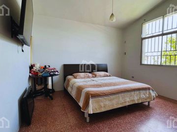SE VENDE CASA AL NORTE DE MANTA
