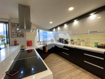 DEPARTAMENTO EN VENTA  MODERNO CON HERMOSA VISTA DE VENTA SECTOR GONZALEZ SUAREZ