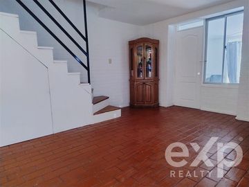Casa en Venta en Vende Casa esquina 130 m2 3d, 1b, 1e