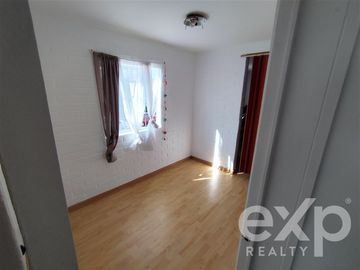 Casa en Venta en Vende Casa esquina 130 m2 3d, 1b, 1e