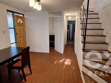 Casa en Venta en Vende Casa esquina 130 m2 3d, 1b, 1e