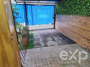 Casa en Venta en Vende Casa esquina 130 m2 3d, 1b, 1e