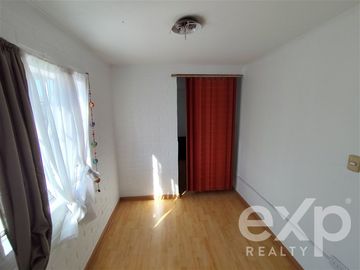 Casa en Venta en Vende Casa esquina 130 m2 3d, 1b, 1e