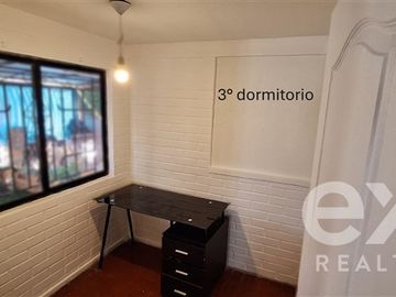 Casa en Venta en Vende Casa esquina 130 m2 3d, 1b, 1e