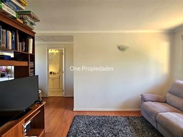 Casa en Venta en Casa en Venta en Condominio No Perimetral 5D4B mas Estar y Servicios en Lo Barnechea One Propiedades