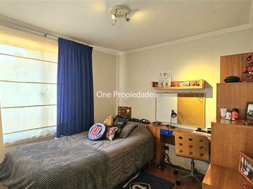 Casa en Venta en Casa en Venta en Condominio No Perimetral 5D4B mas Estar y Servicios en Lo Barnechea One Propiedades