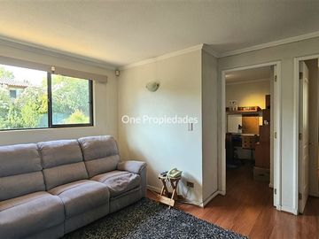 Casa en Venta en Casa en Venta en Condominio No Perimetral 5D4B mas Estar y Servicios en Lo Barnechea One Propiedades