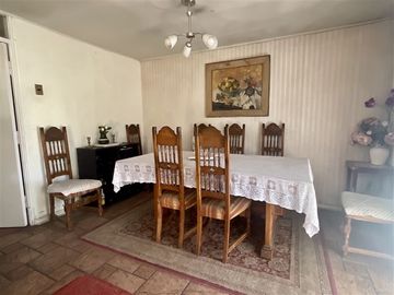 Casa en Venta en Av. Alcalde Fernando Castillo Velasco / Los Litres