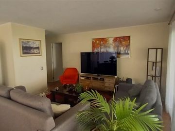 Casa en Venta en QUEBRADA DE MACUL/CONSISTORIAL